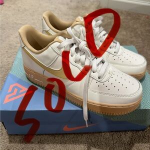 “New” Nike Air Force 1 White and Gold Shoes size9